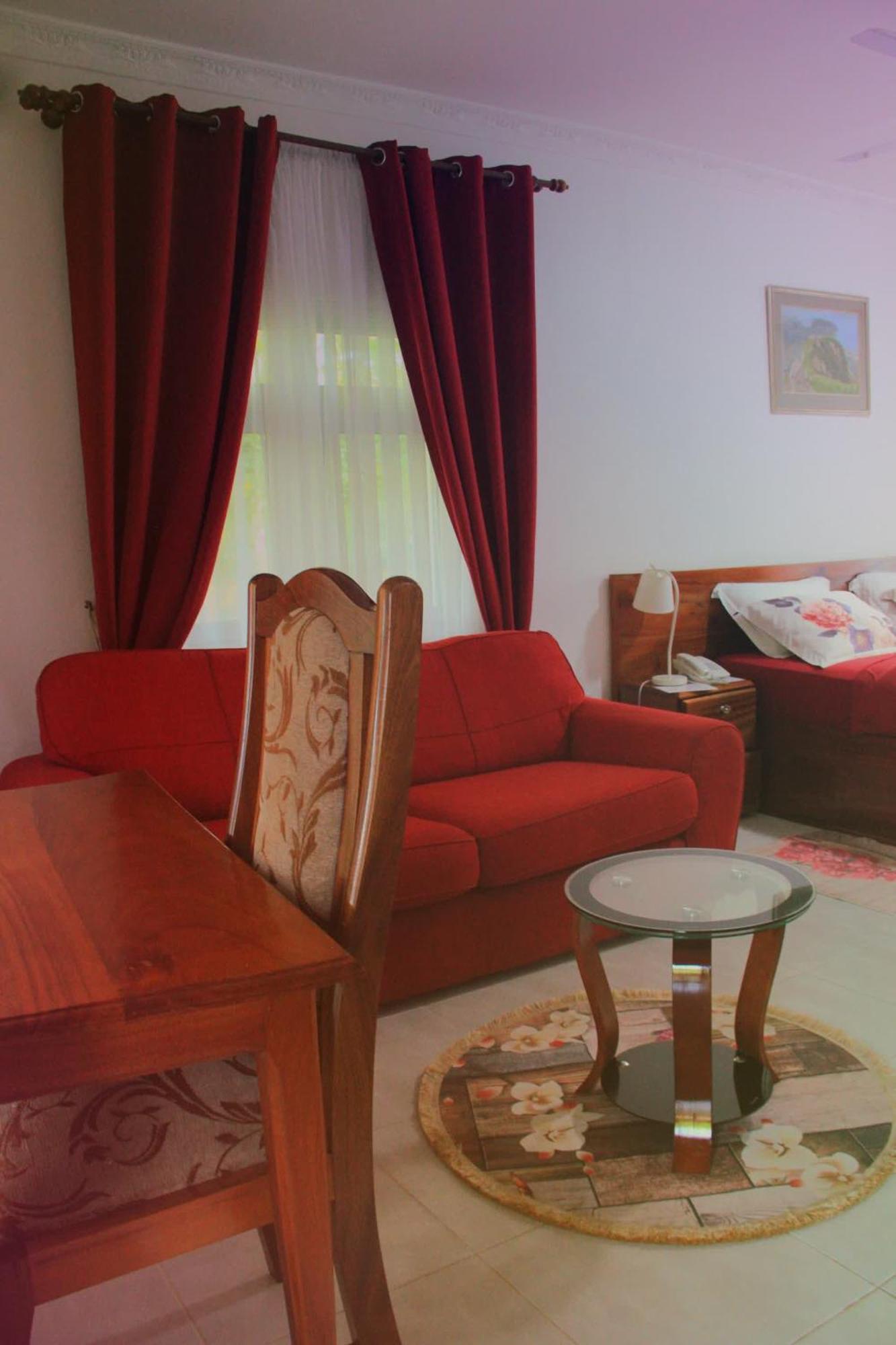 Charlestina Beach Resort Ampeni Екстериор снимка