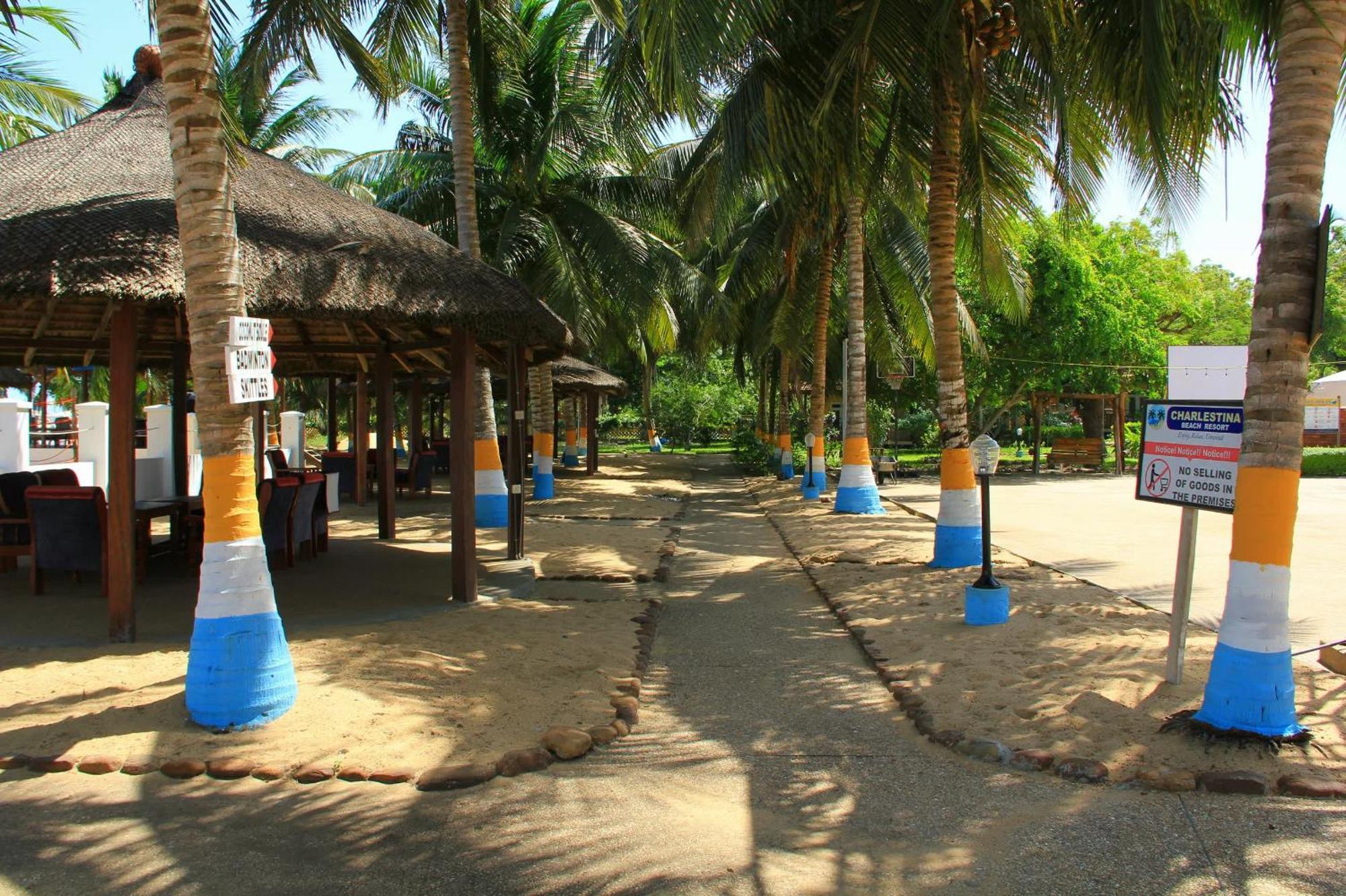 Charlestina Beach Resort Ampeni Екстериор снимка